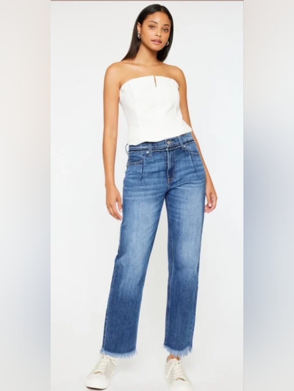 KanCan Slim Straight Estilo Highrise Raw Edge Waistband And Hem Size 27 Jeans